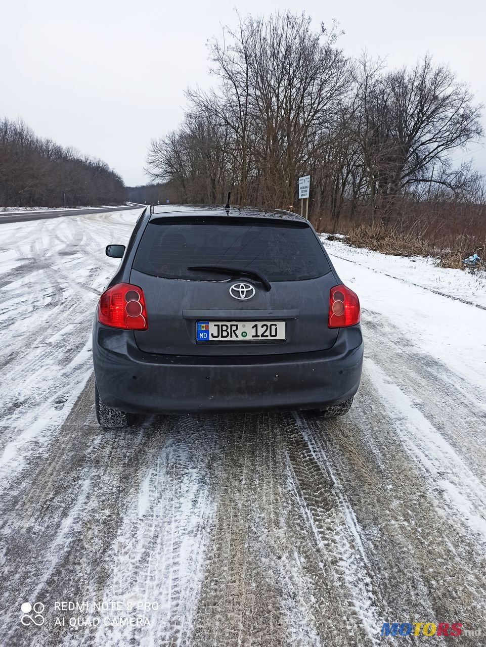 2007' Toyota Auris photo #2