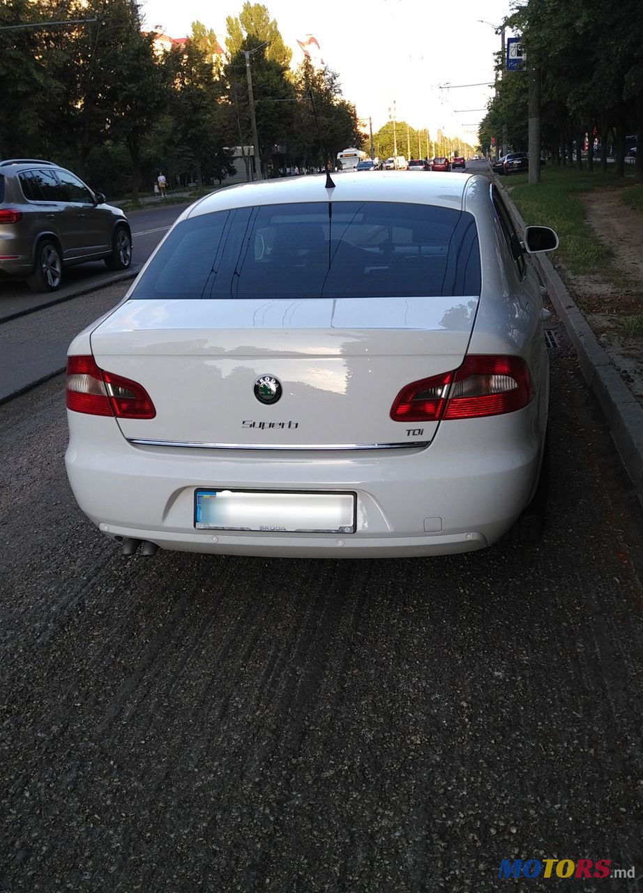 2010' Skoda Superb photo #4