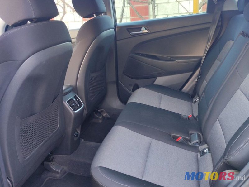 2020' Hyundai Tucson photo #4