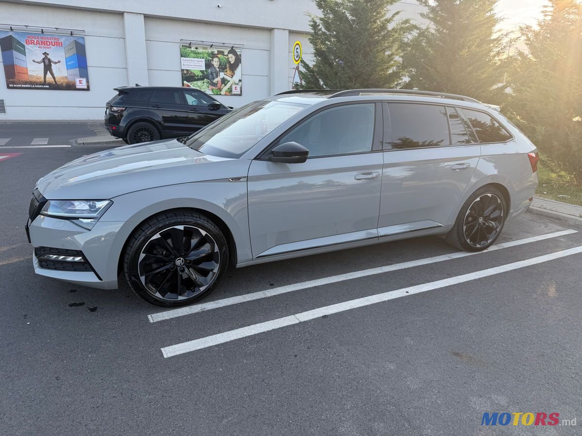 2021' Skoda Superb photo #3