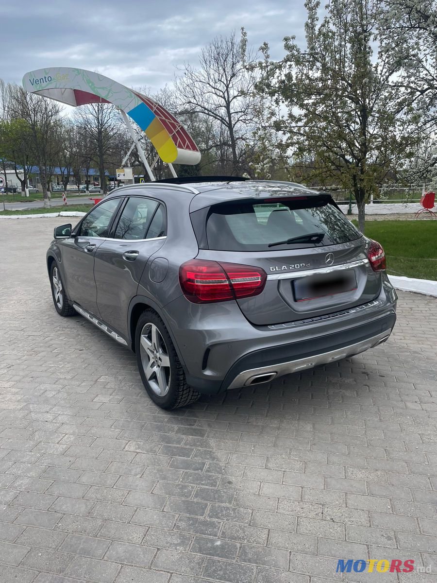 2018' Mercedes-Benz GLA photo #4