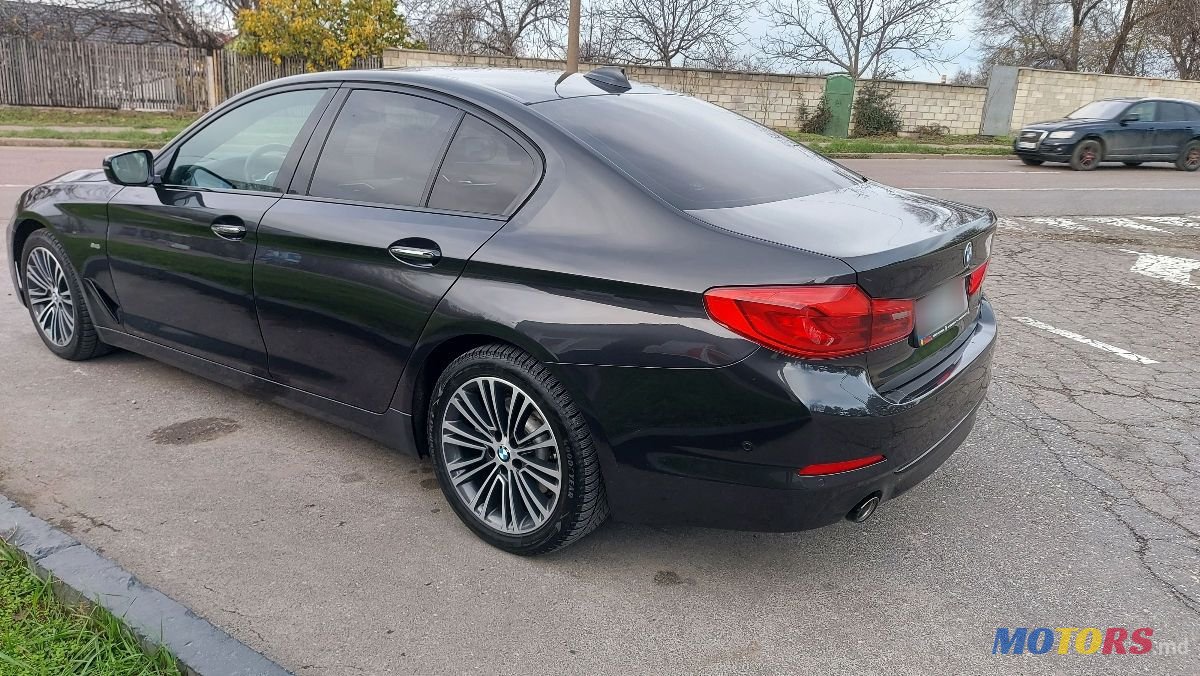 2017' BMW 5 Series photo #6
