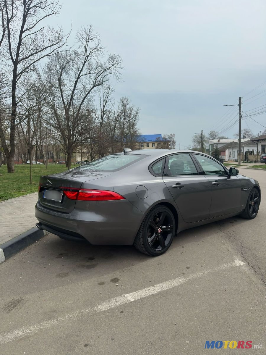 2016' Jaguar XF photo #4