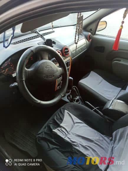 2007' Dacia Logan photo #5