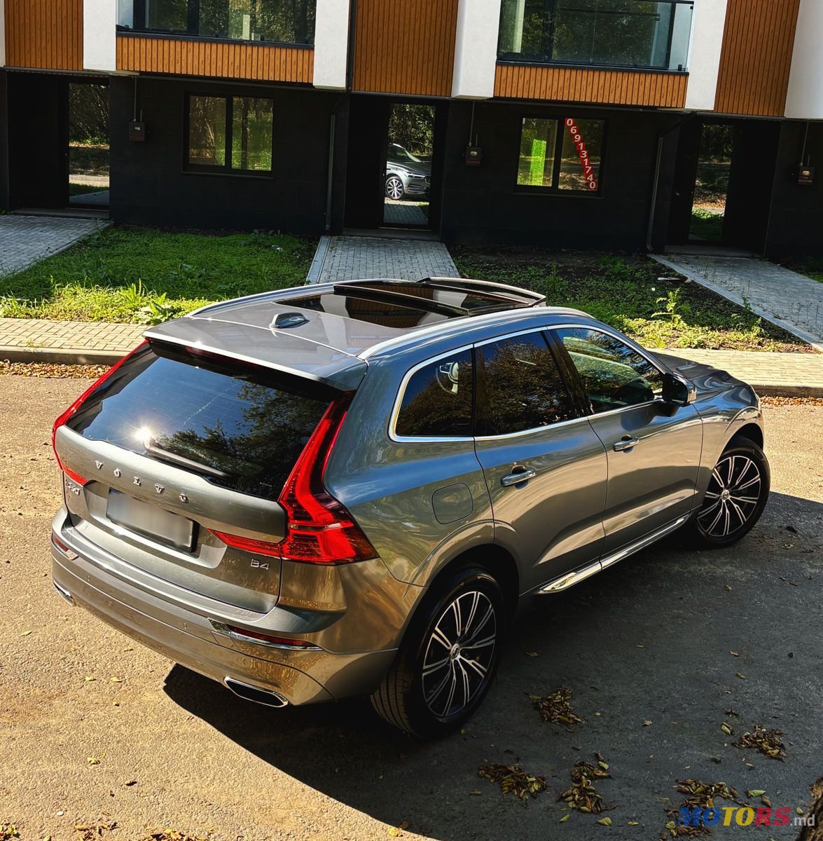 2021' Volvo XC60 photo #3