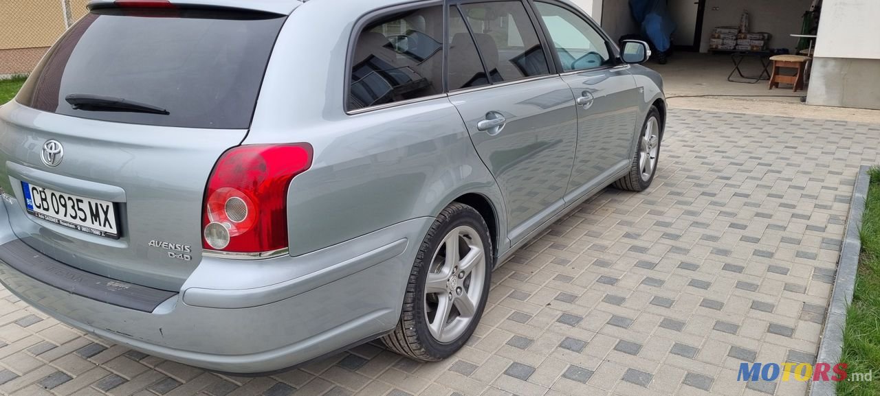 2007' Toyota Avensis photo #4