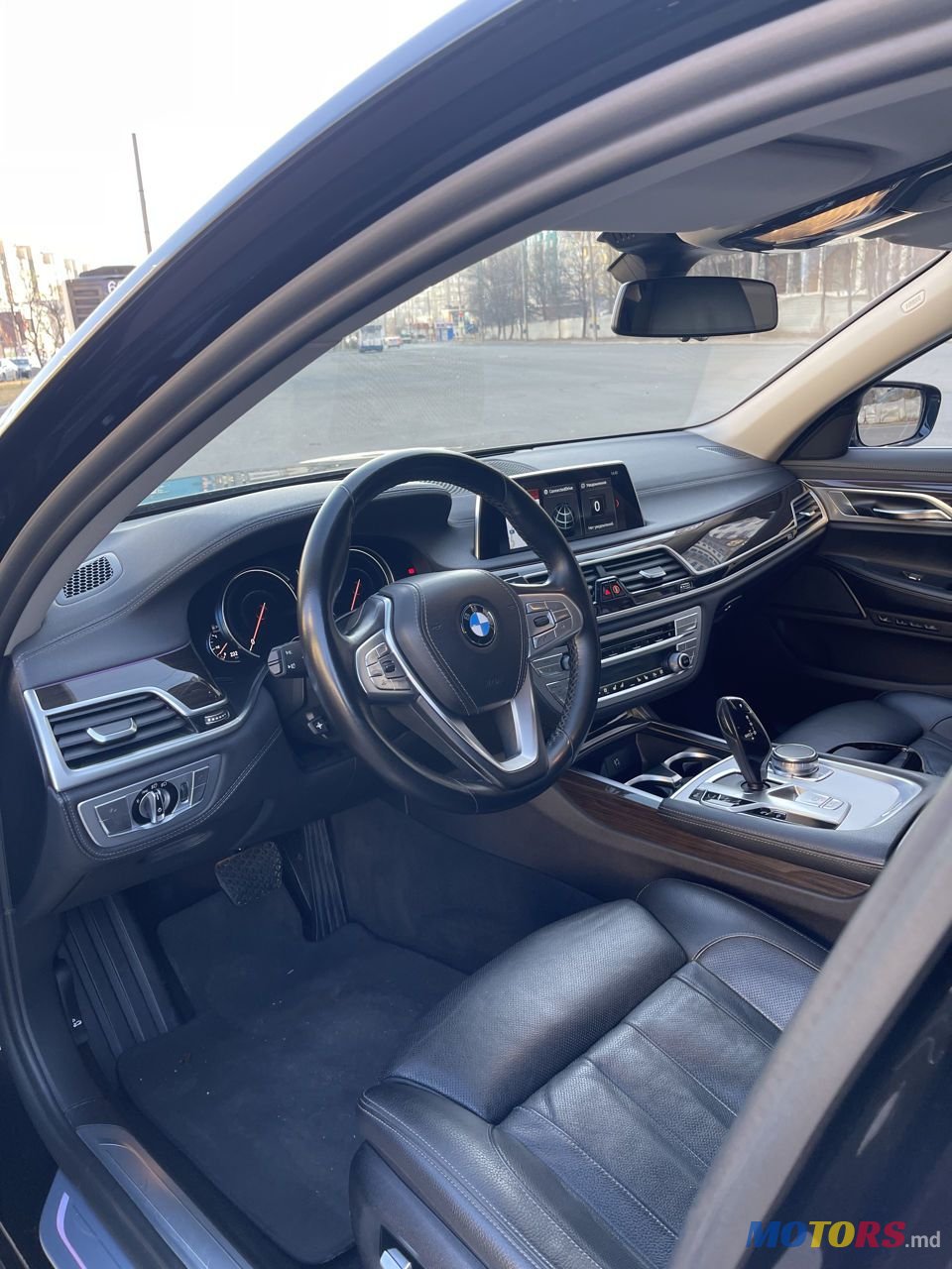 2018' BMW 7 Series photo #6