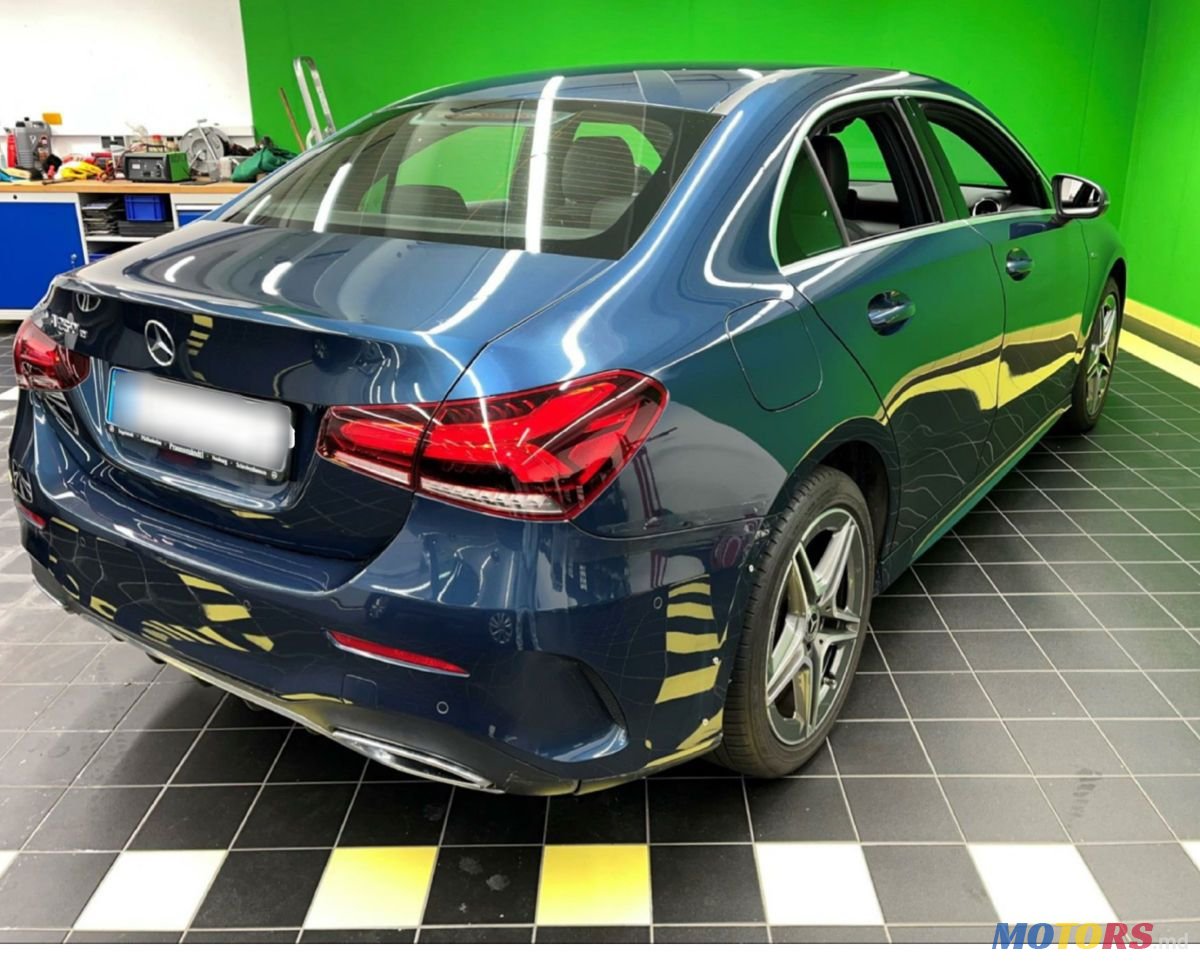 2020' Mercedes-Benz A-Class photo #2