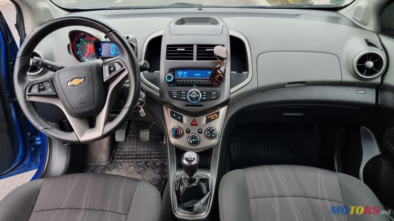 2012' Chevrolet Aveo photo #5