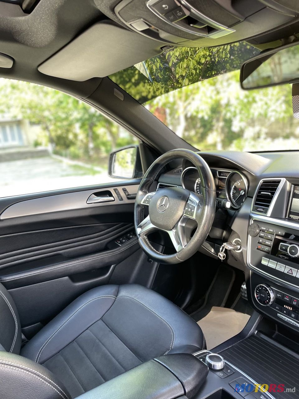 2013' Mercedes-Benz M Класс photo #1