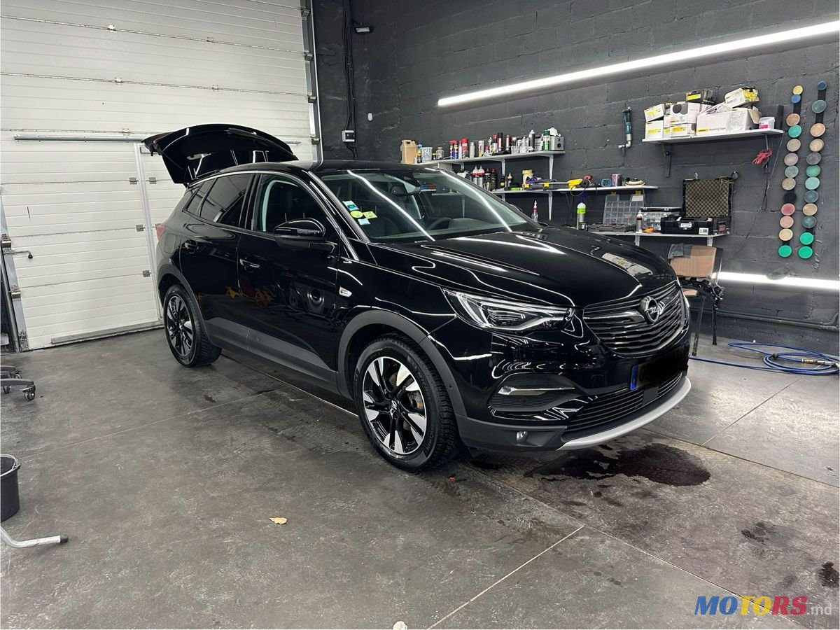 2021' Opel Grandland X photo #2