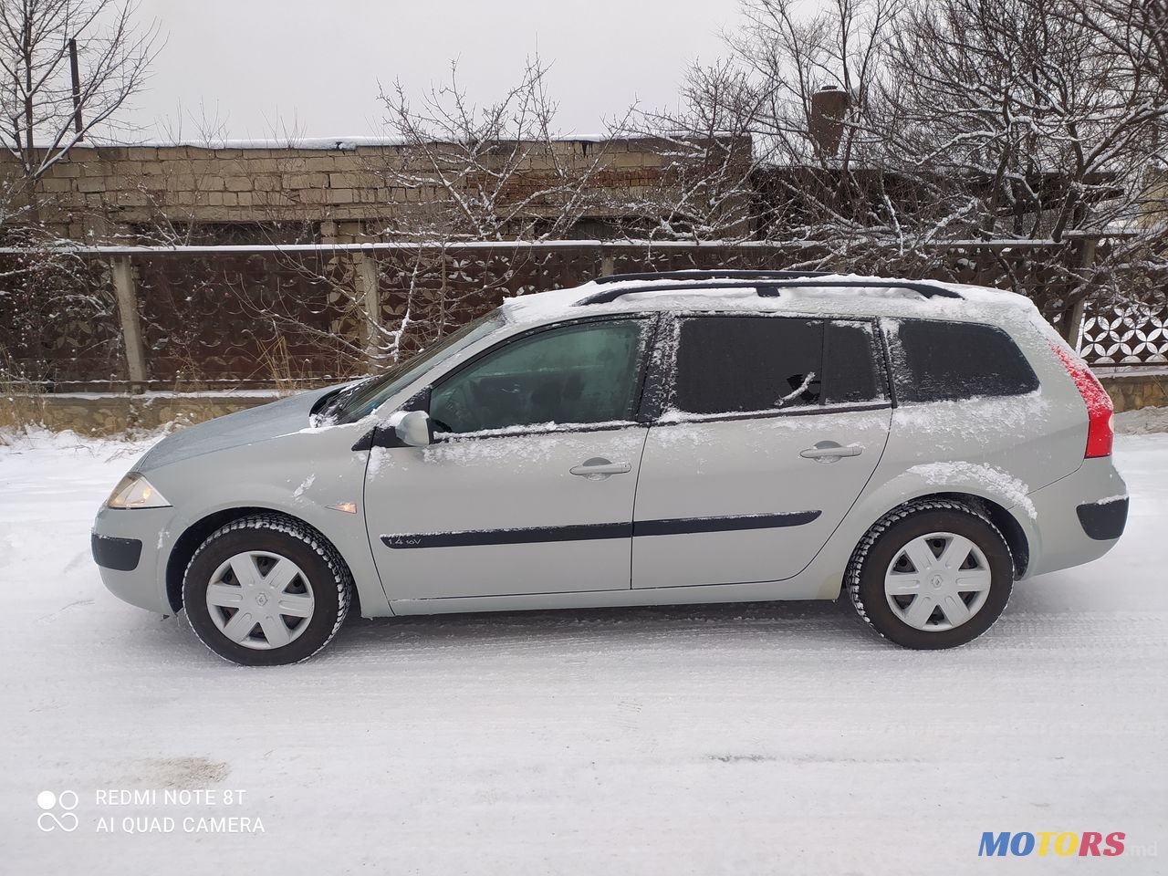 2005' Renault Megane photo #2