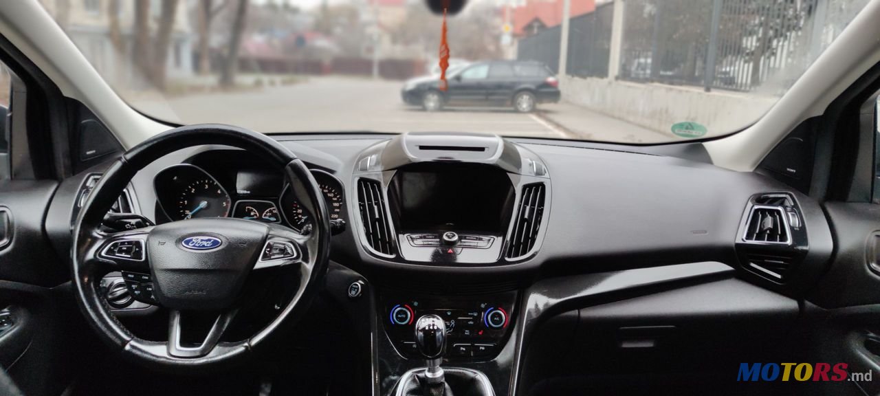 2018' Ford Kuga photo #5