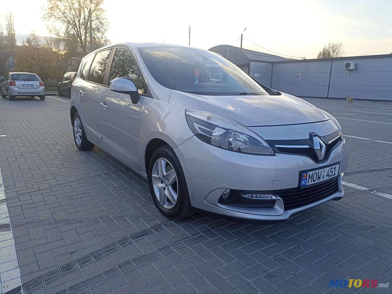 2014' Renault Grand Scenic photo #3