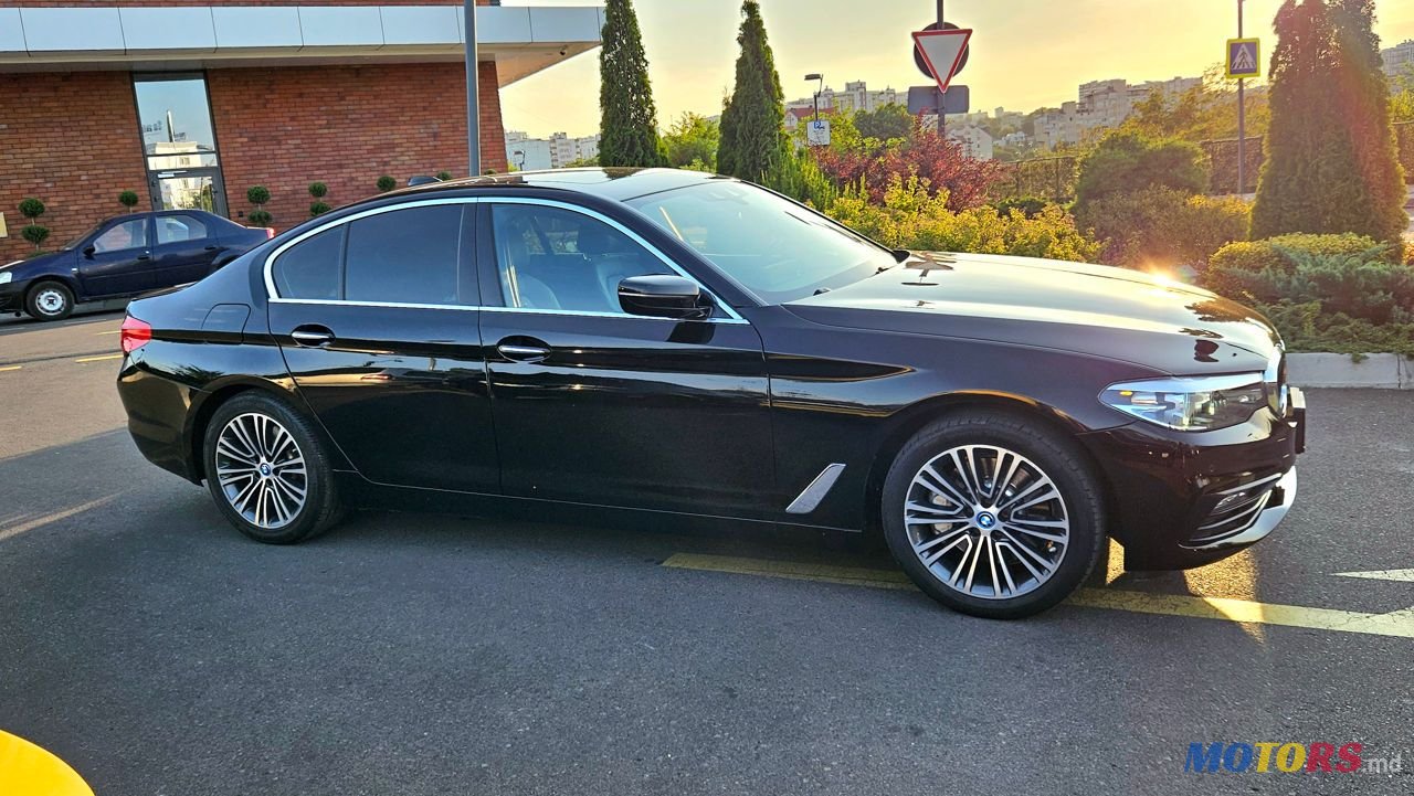 2018' BMW 5 Series photo #4