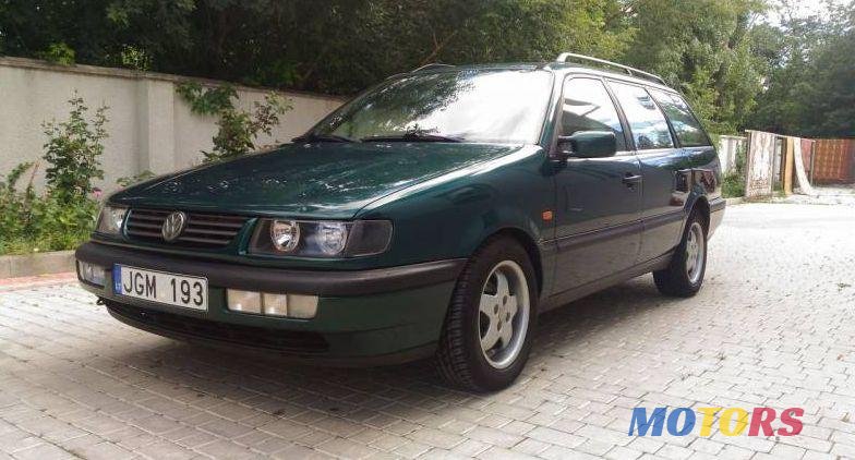 1996' Volkswagen Passat photo #2