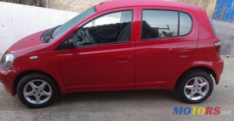2000' Toyota Yaris photo #1