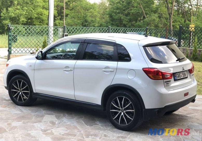 2016' Mitsubishi ASX photo #1
