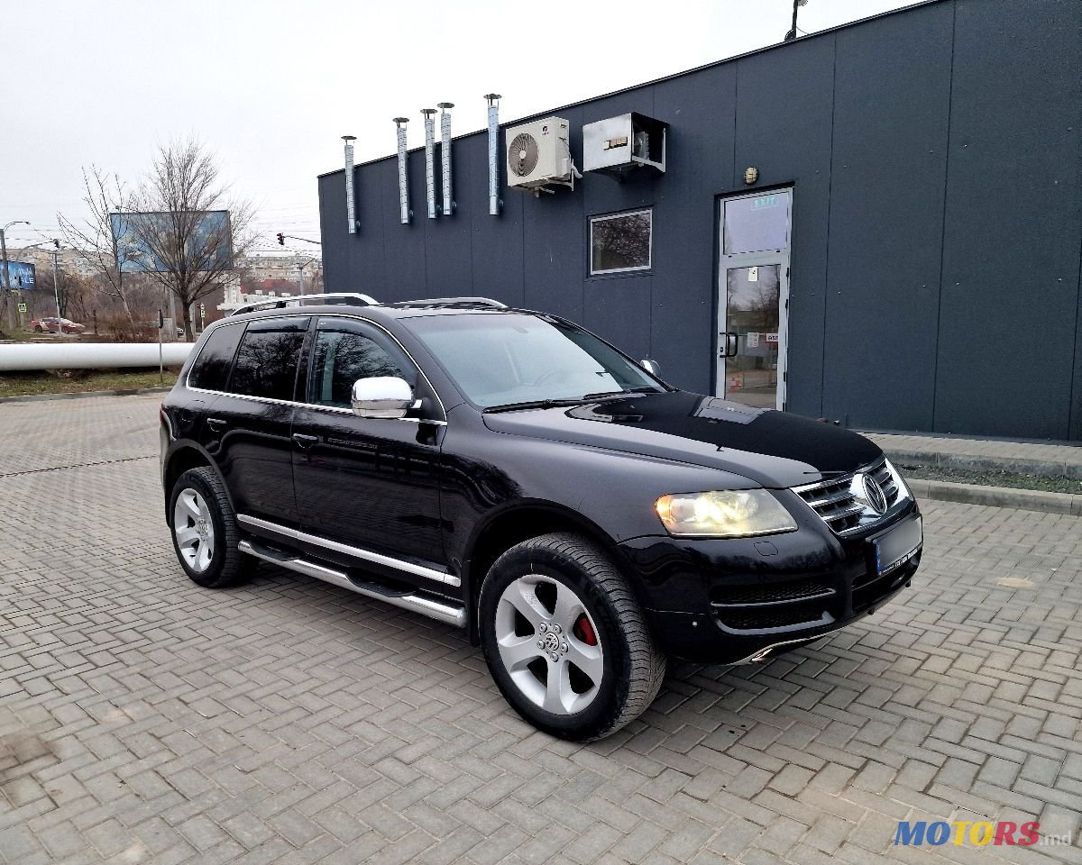 2007' Volkswagen Touareg photo #1