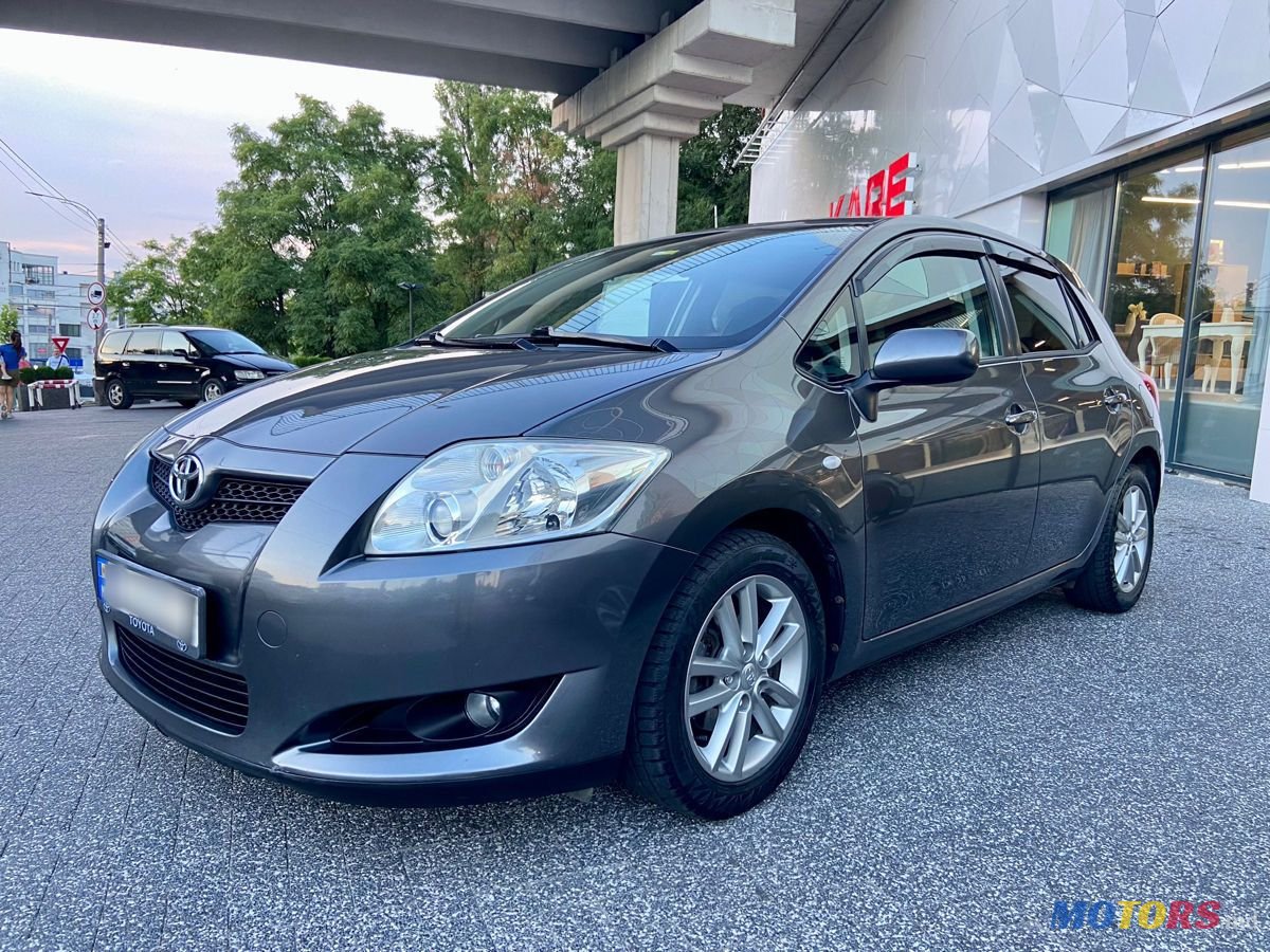 2009' Toyota Auris photo #1