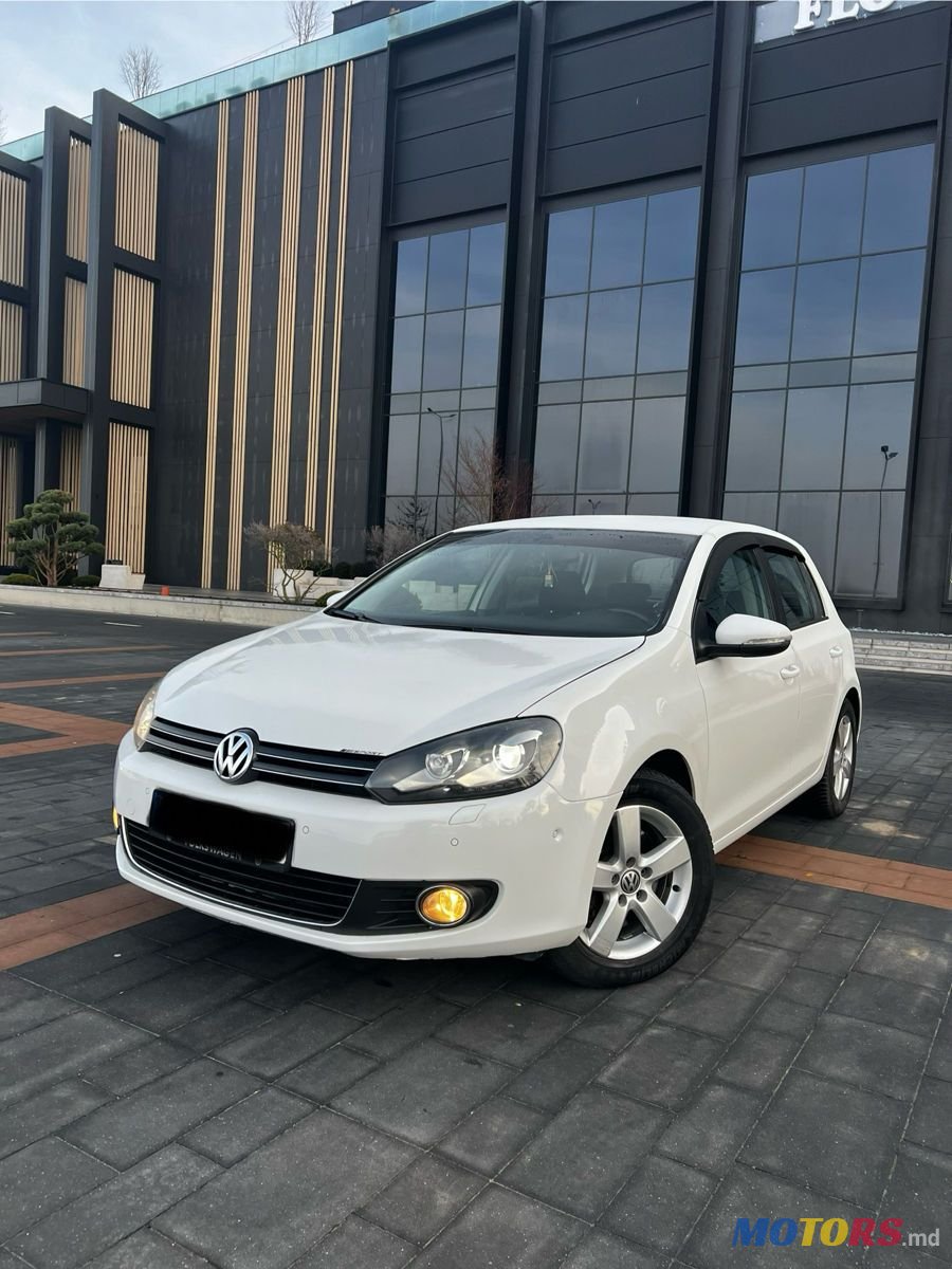 2012' Volkswagen Golf photo #3