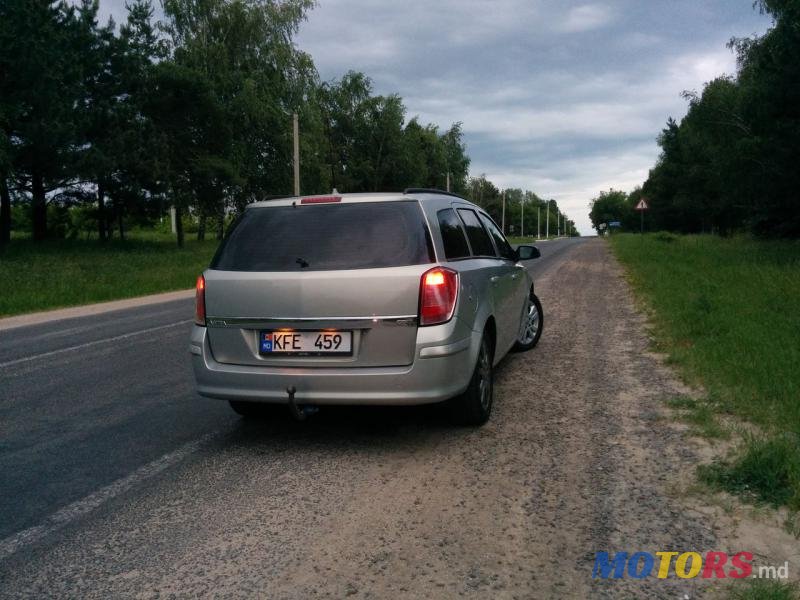 2005' Opel Astra photo #7