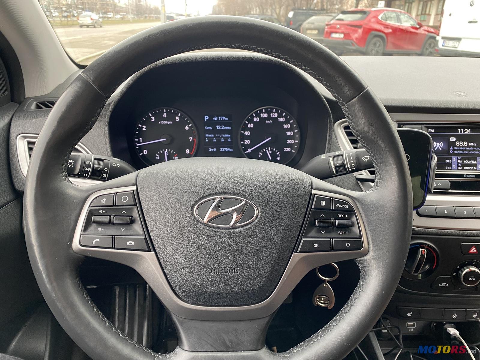 2019' Hyundai Accent photo #4