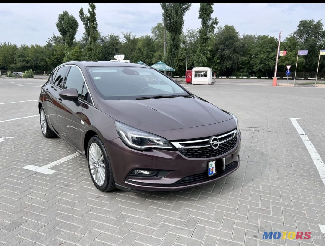 2016' Opel Astra photo #1