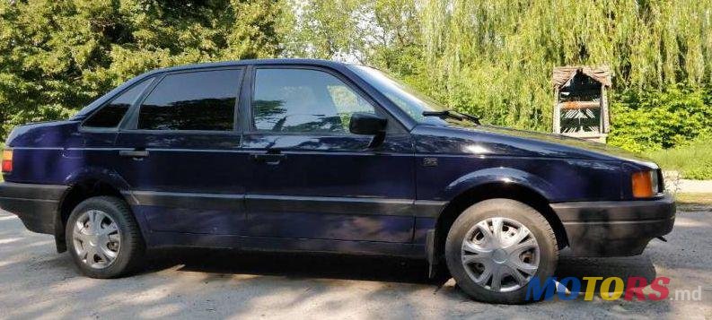 1989' Volkswagen Passat photo #2