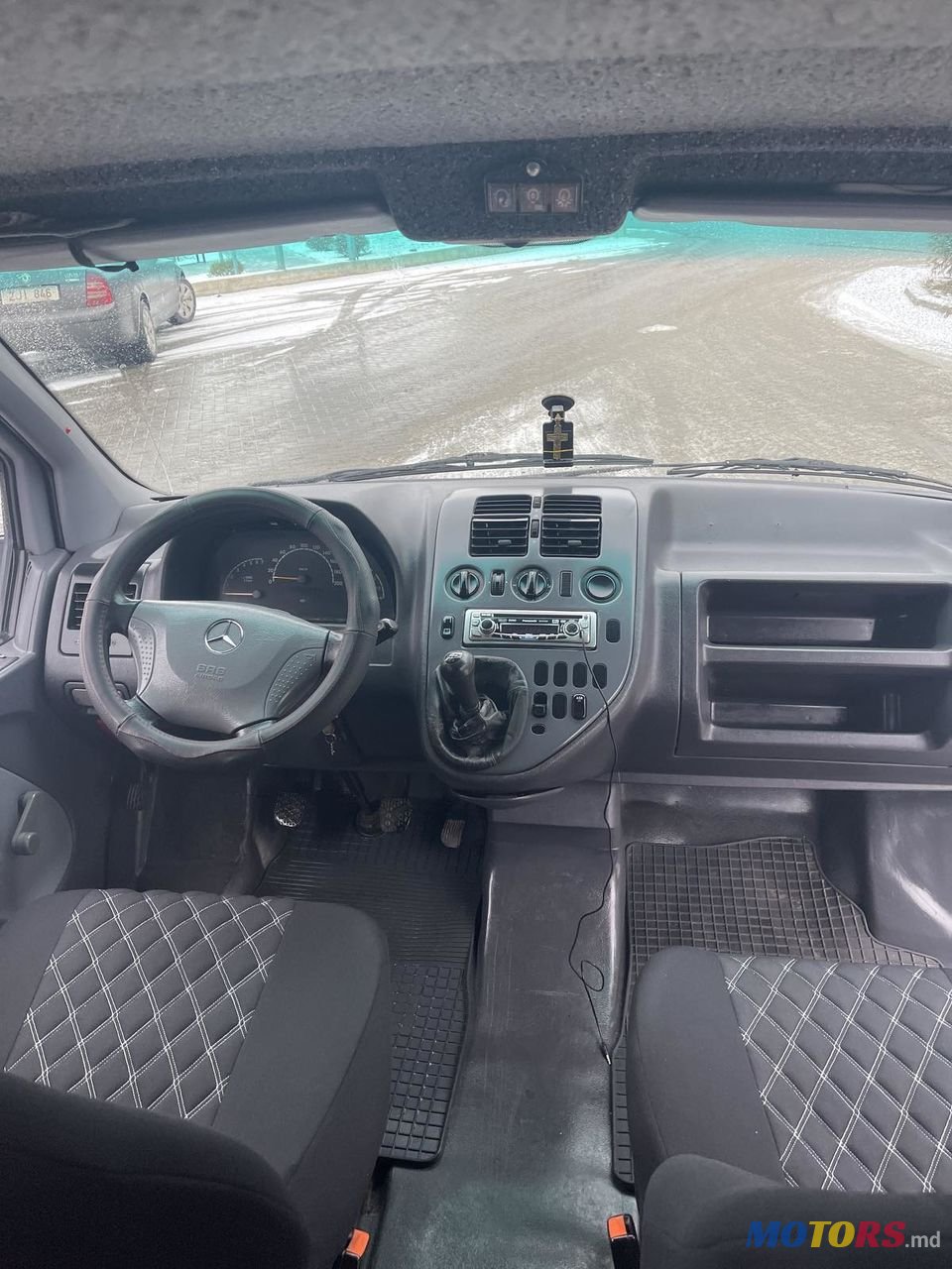 2001' Mercedes-Benz Vito photo #3