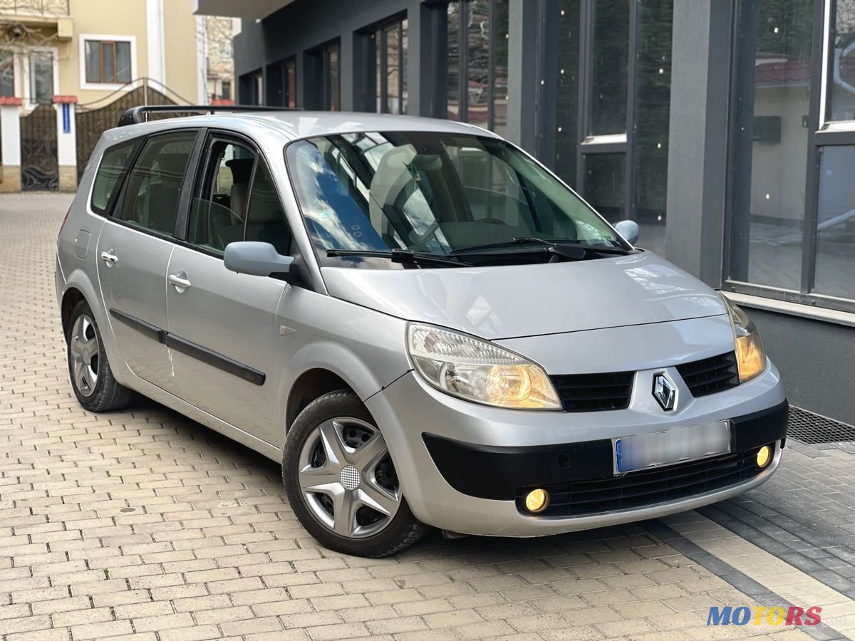 2005' Renault Grand Scenic photo #2
