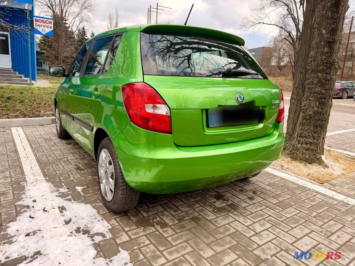 2013' Skoda Fabia photo #4