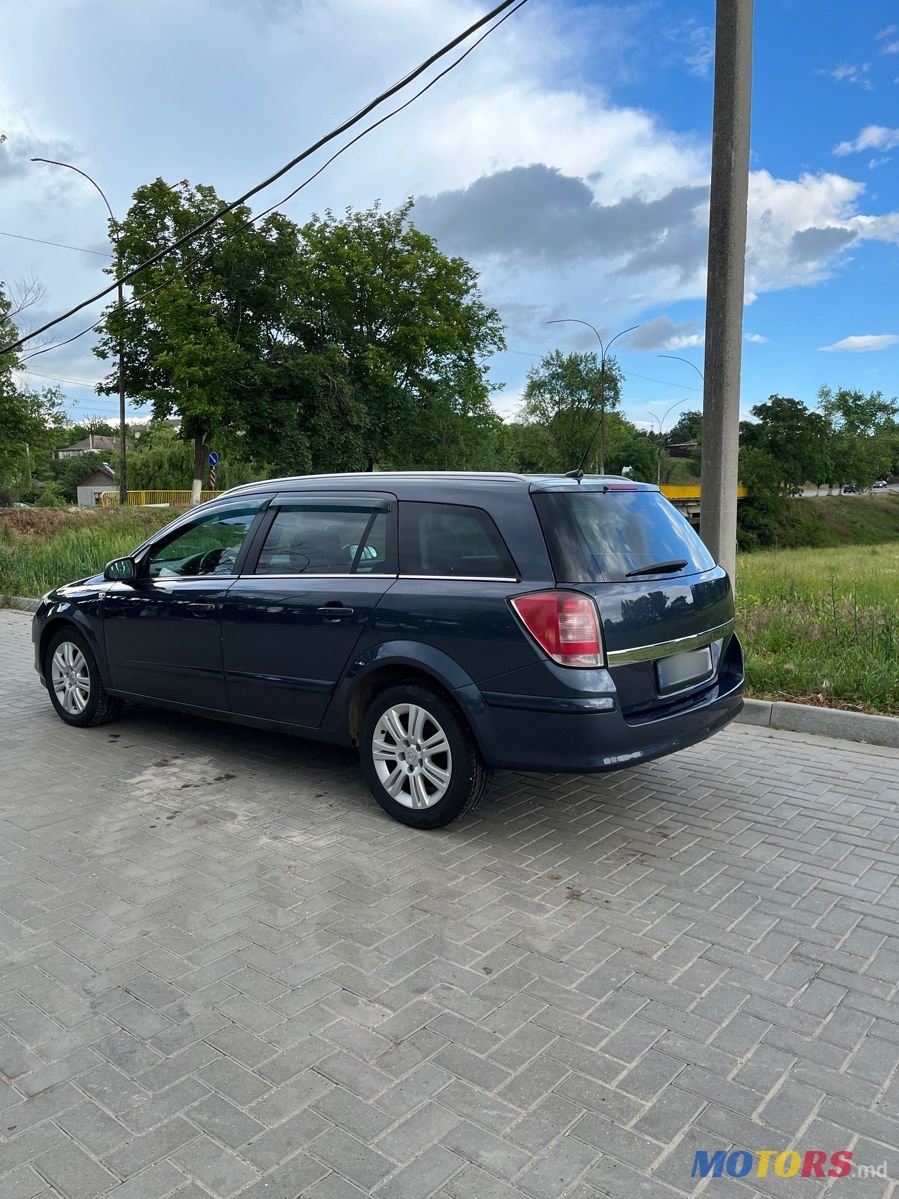 2009' Opel Astra photo #3