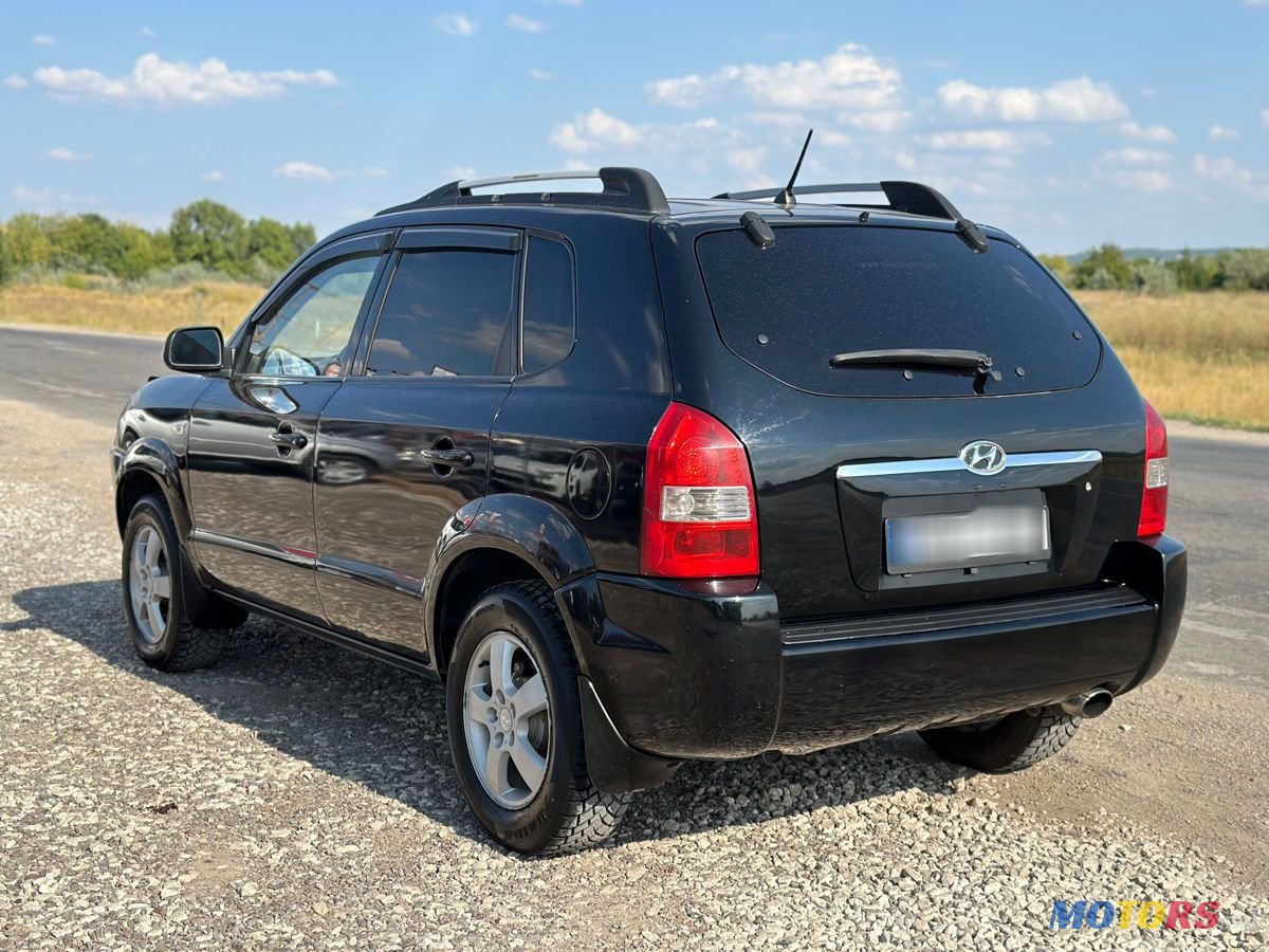 2005' Hyundai Tucson photo #6