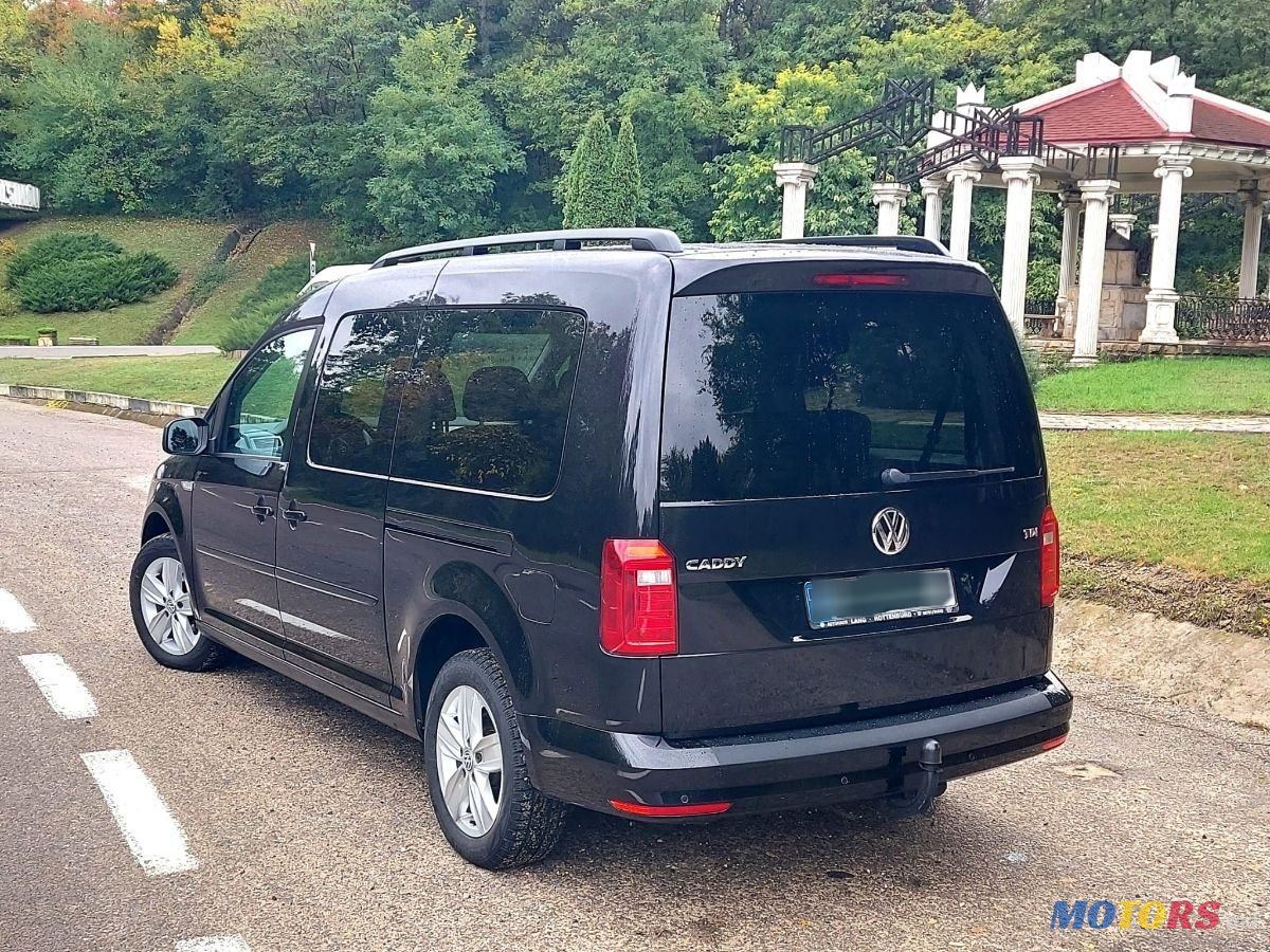 2017' Volkswagen Caddy photo #3