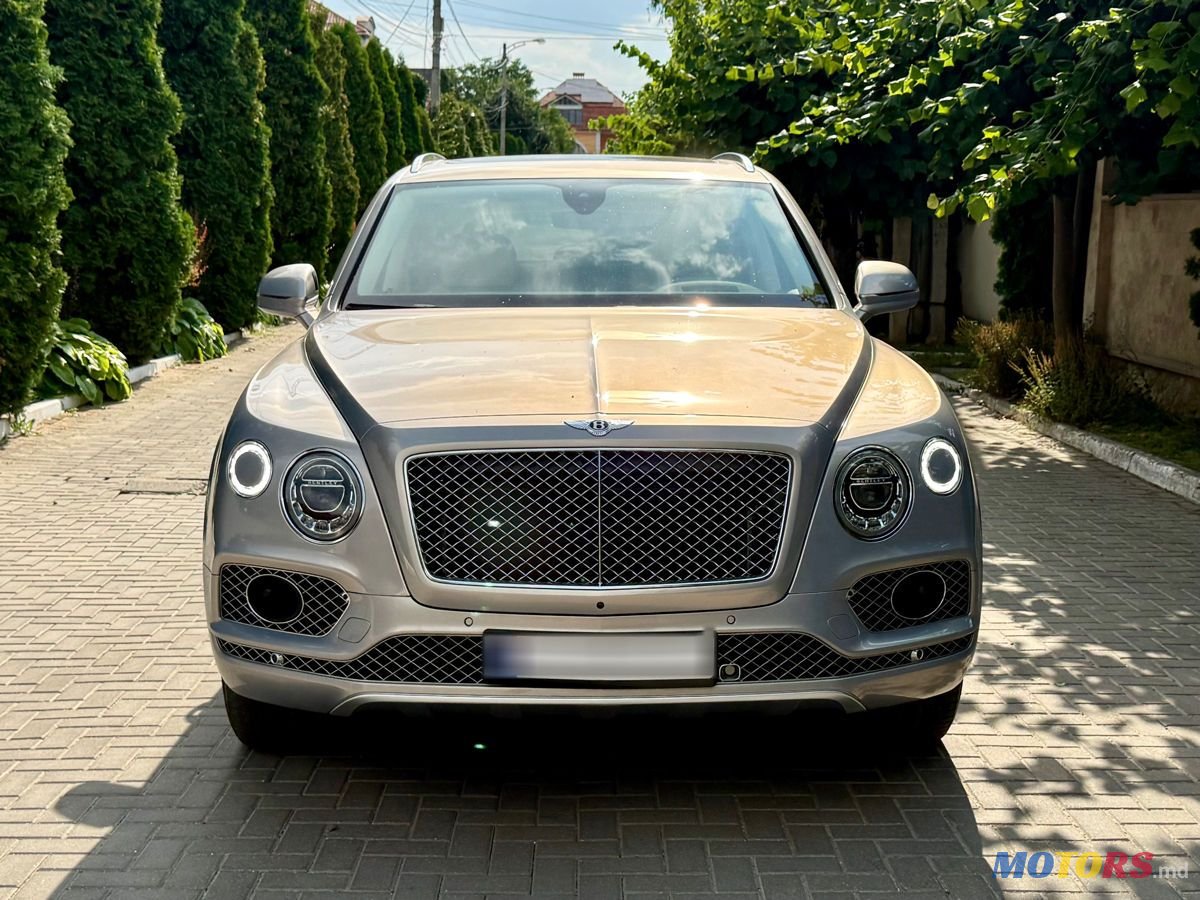2019' Bentley Bentayga photo #2