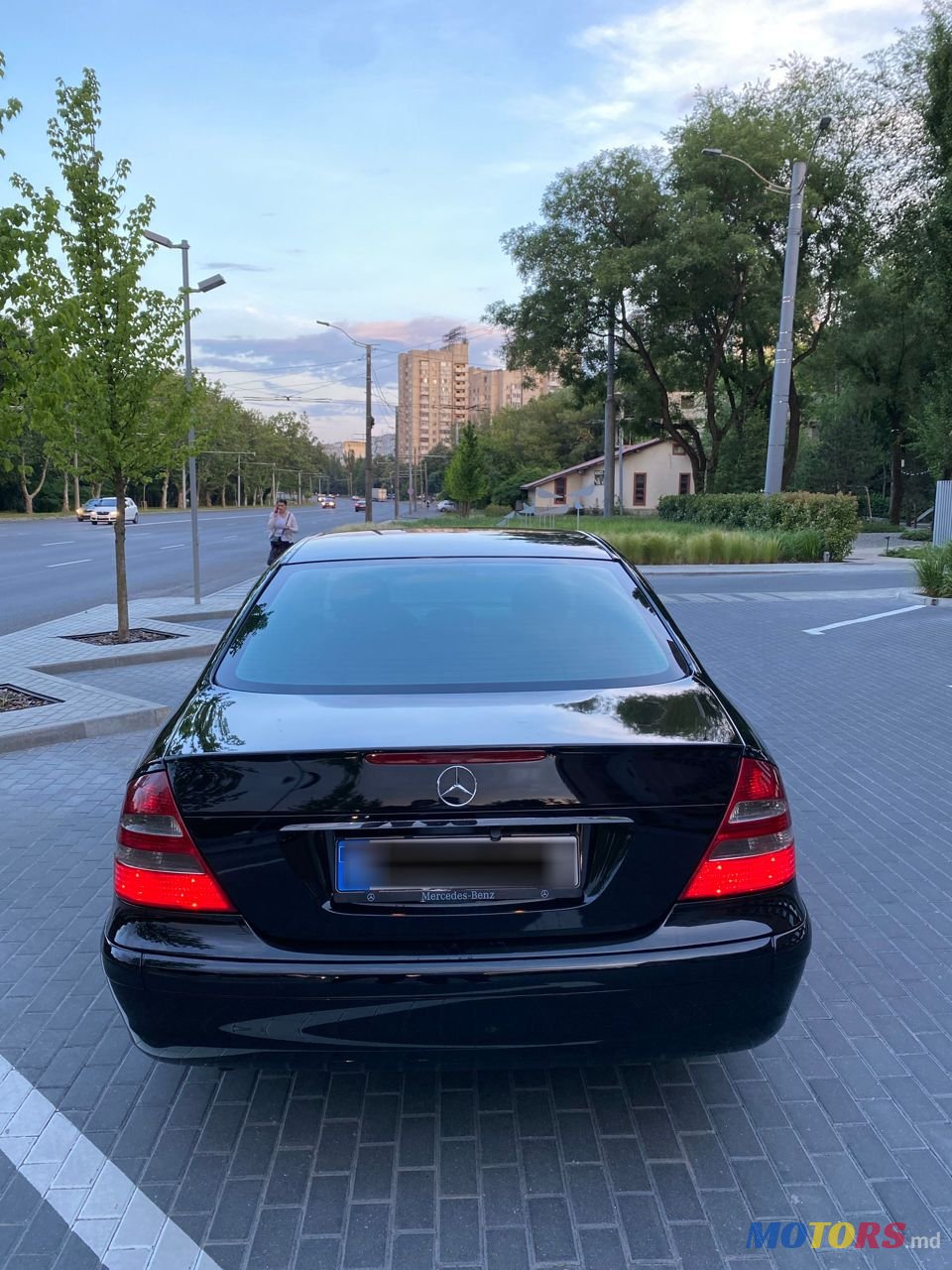 2004' Mercedes-Benz E Класс photo #3