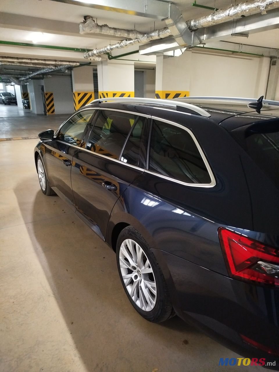 2021' Skoda Superb photo #3