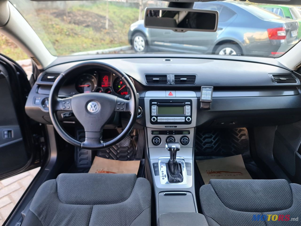 2008' Volkswagen Passat photo #6