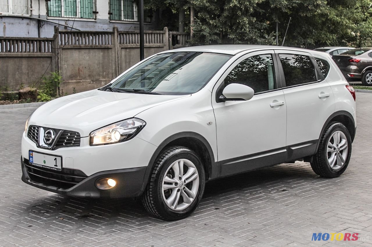 2012' Nissan Qashqai photo #1