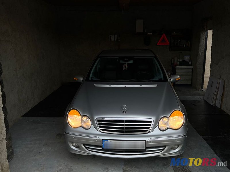 2007' Mercedes-Benz C-Class photo #1