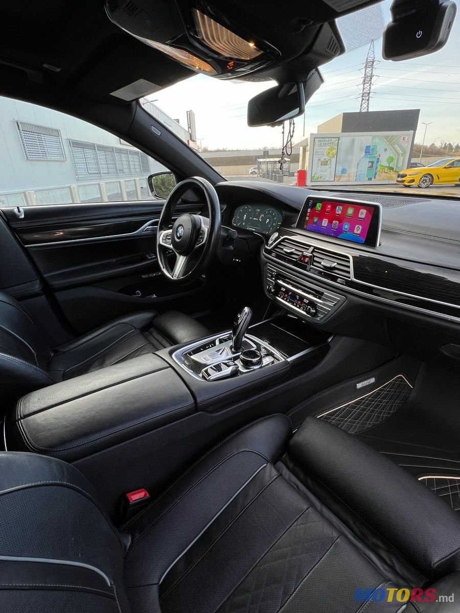 2018' BMW 7 Series photo #6