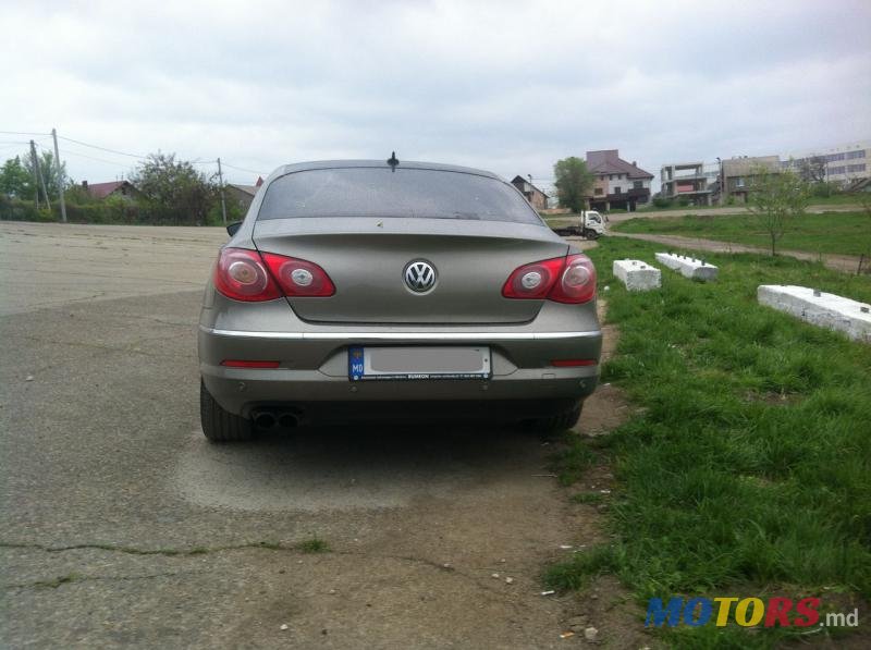 2009' Volkswagen Passat CC photo #2
