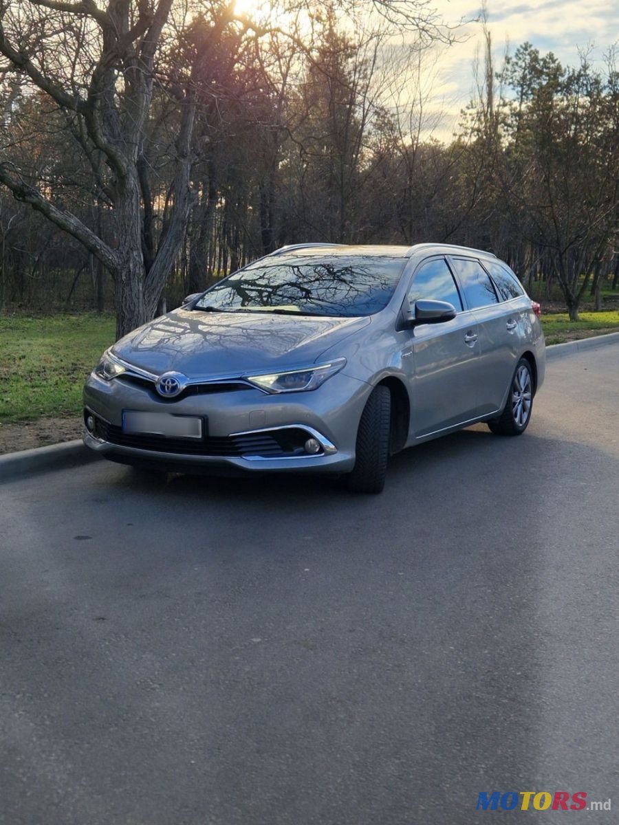2015' Toyota Auris photo #1