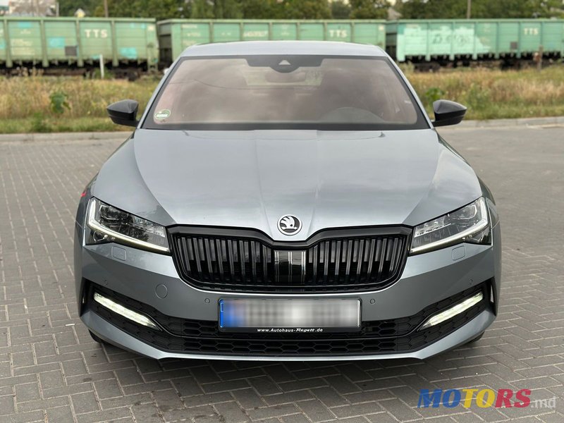 2020' Skoda Superb photo #3