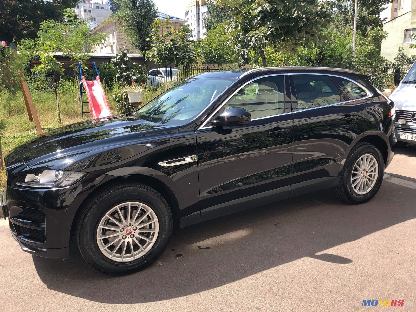 2018' Jaguar photo #2