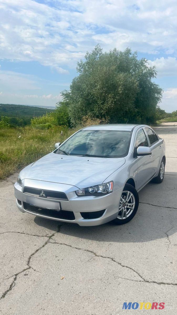 2011' Mitsubishi Lancer photo #1