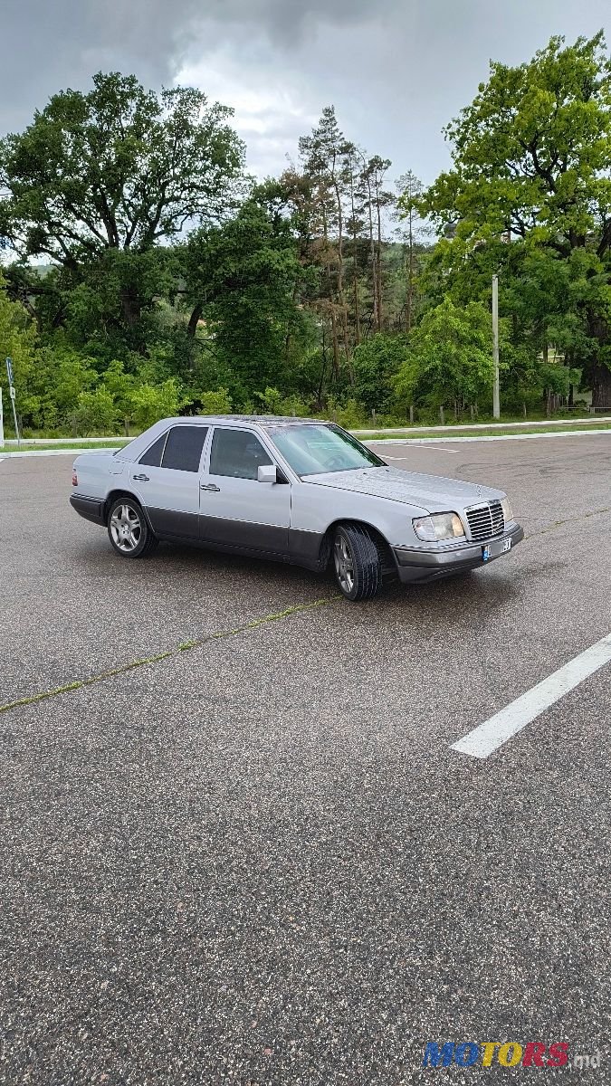 1994' Mercedes-Benz E-Class photo #4