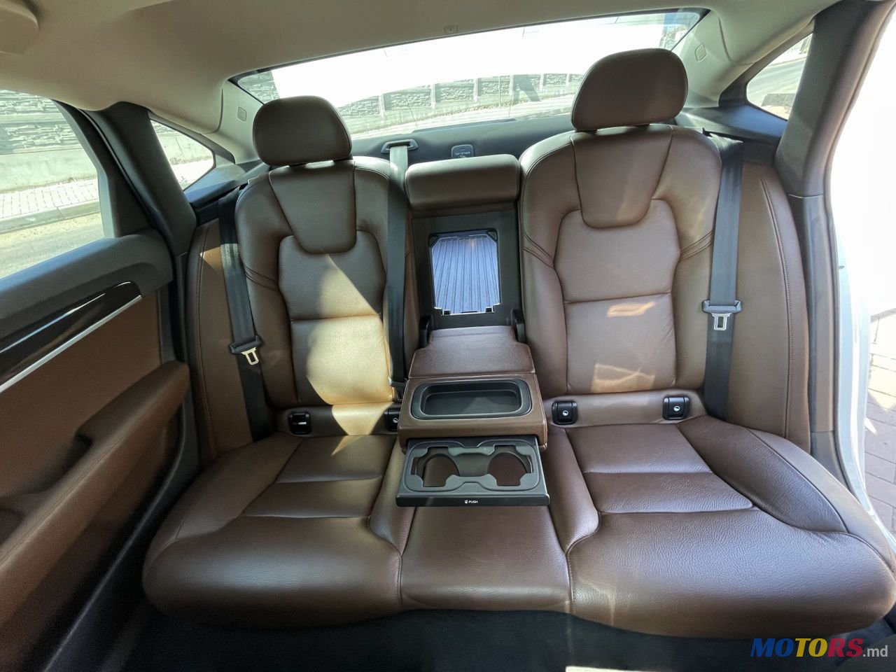 2018' Volvo S90 photo #6