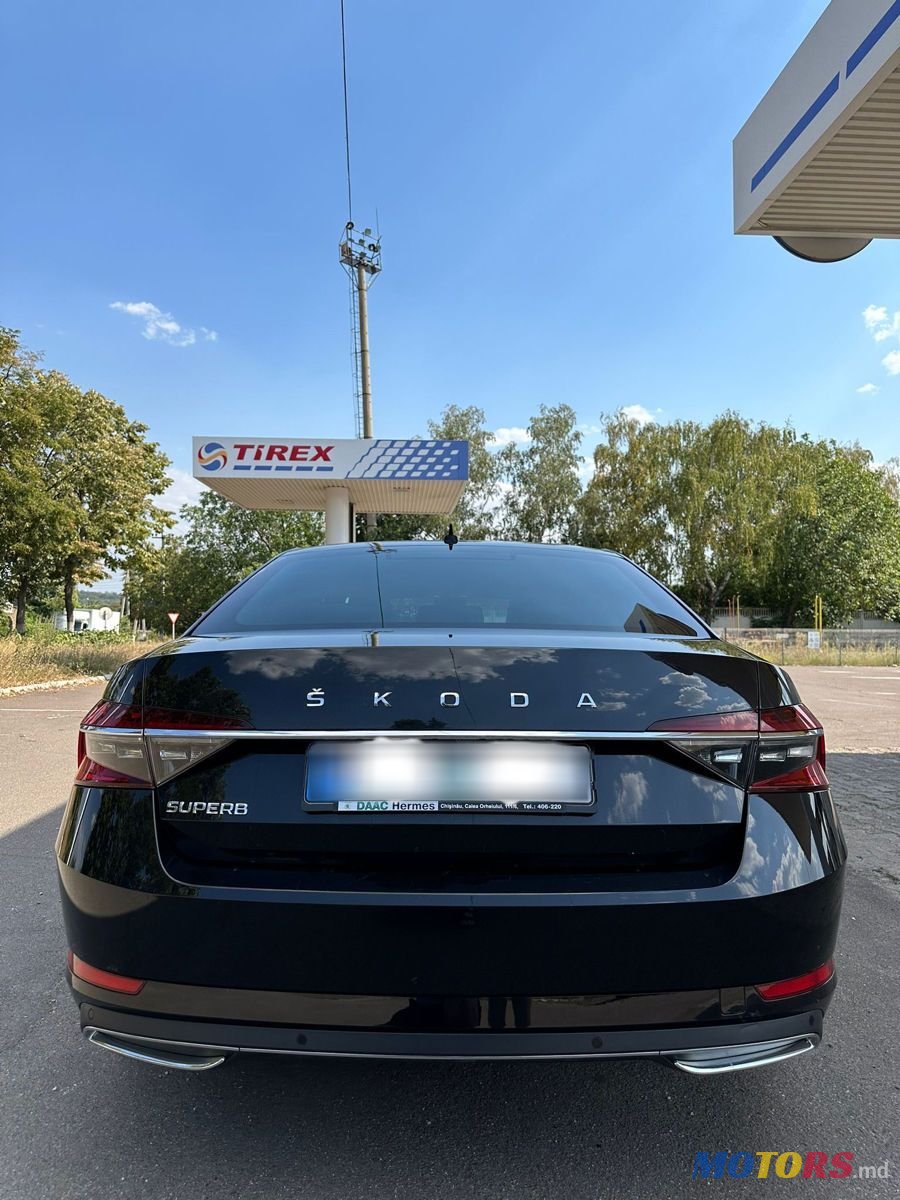 2020' Skoda Superb photo #5